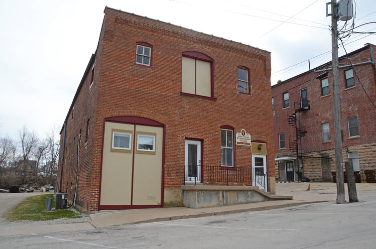 Mt_Carroll_Veterinary_Clinic_02