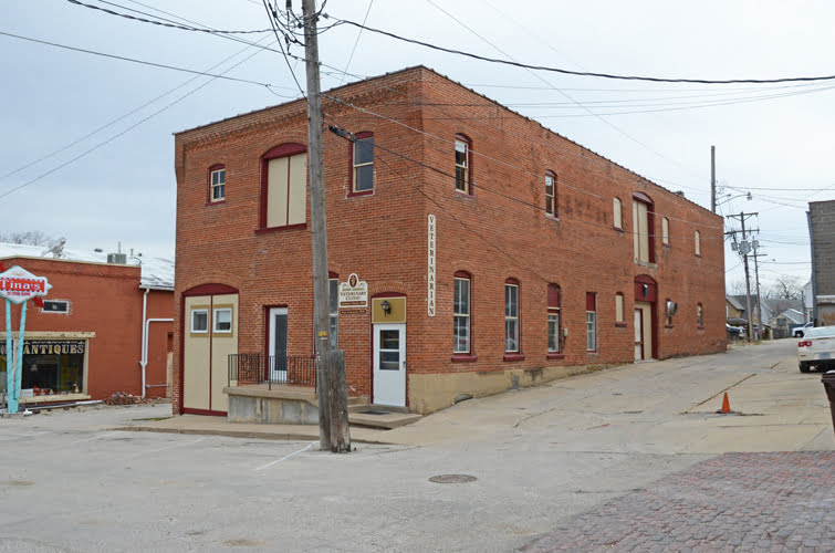 Mt_Carroll_Veterinary_Clinic_06