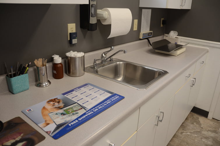 Mt_Carroll_Veterinary_Clinic_39